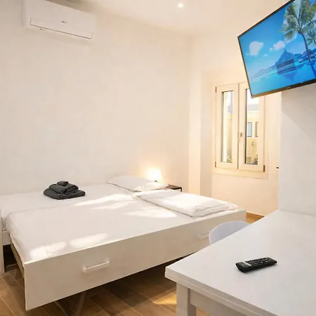 Casa de Férias Cozy In The Heart Of Menton's Old Town *